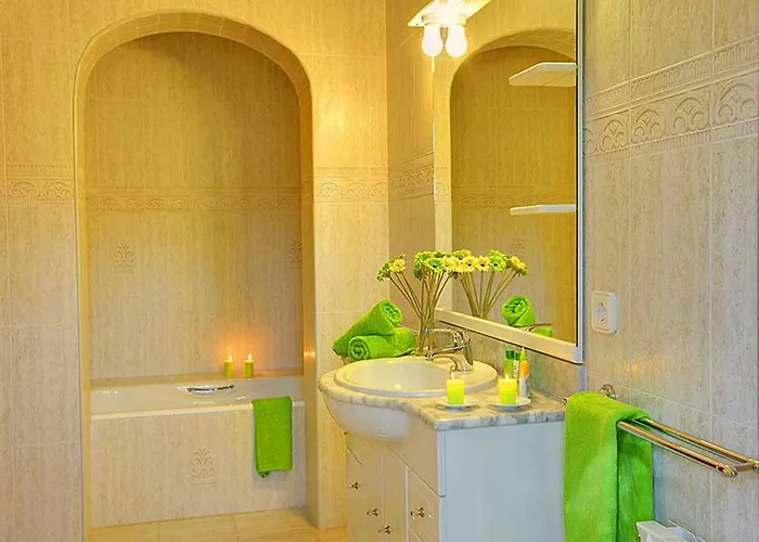 Belvilla By Oyo Vich Ii *